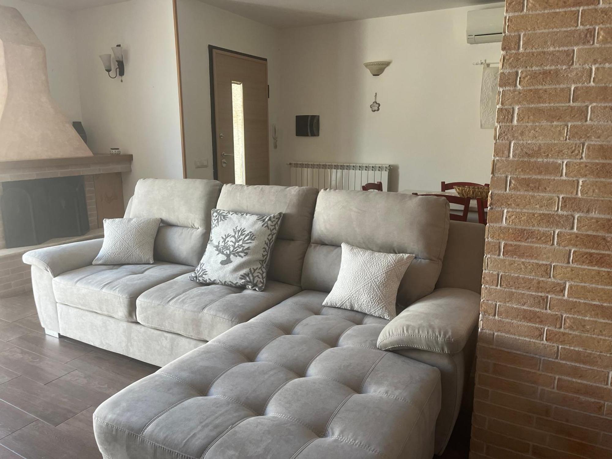 Ferienwohnung L'Essenziale Porto Torres Exterior foto